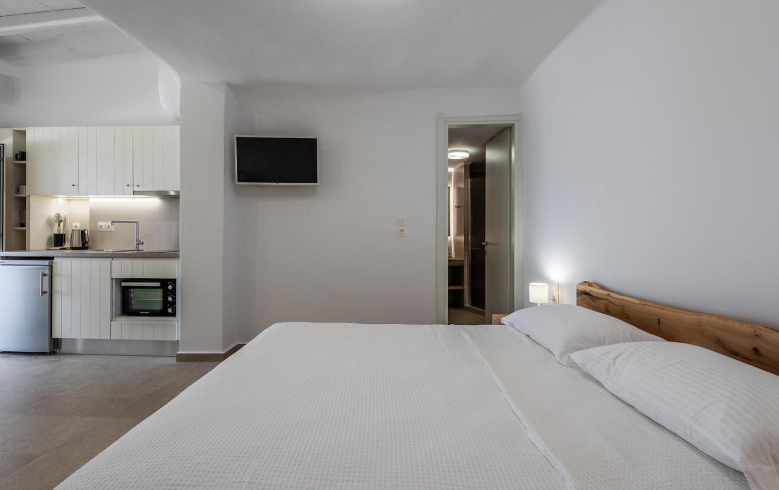Anemi Suites Адамас Номер фото